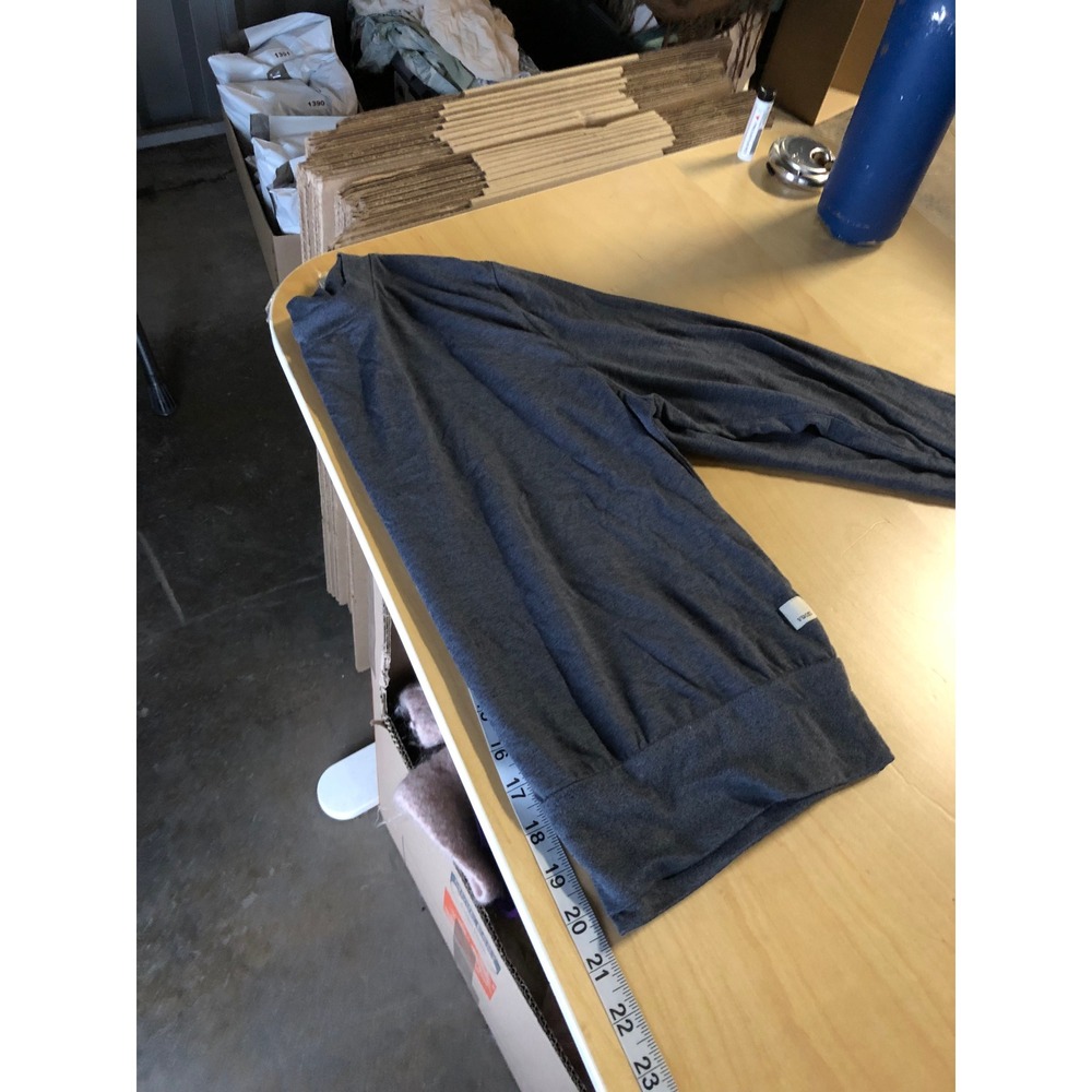 Vuori Daydream Crew Neck Long Sleeve XS Black Performance Pullover Athleisure - Picture 6 of 8